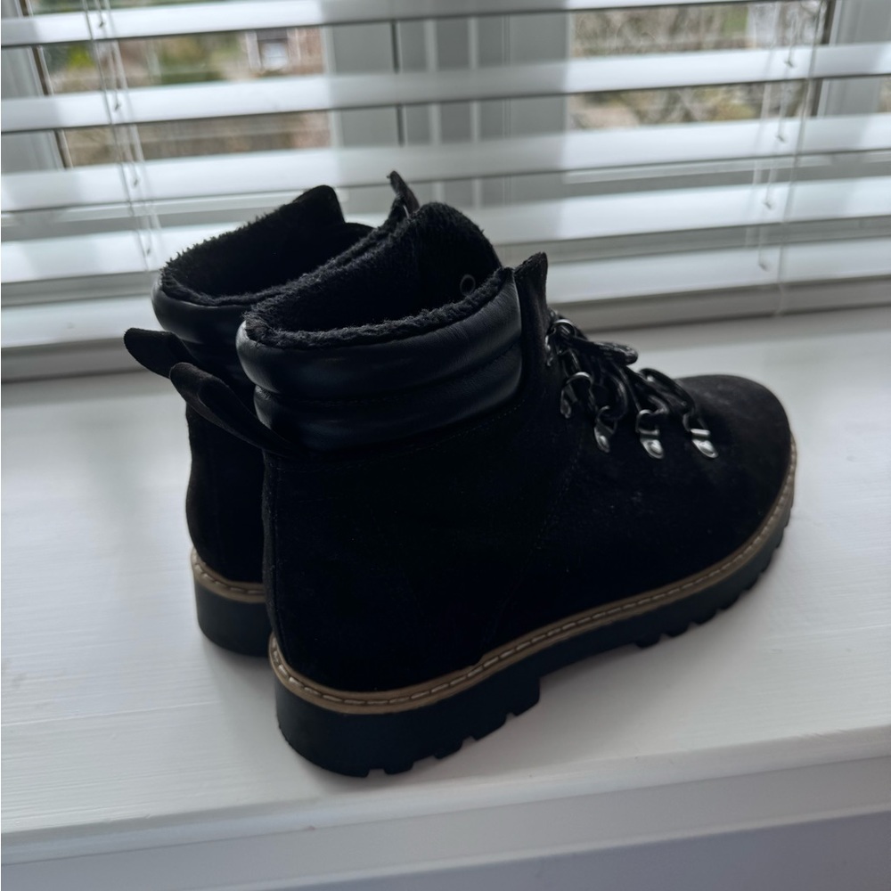 Women’s Sonoma (Kohls) Black winter / hiking shoes! Size : 8.5; ankle boots